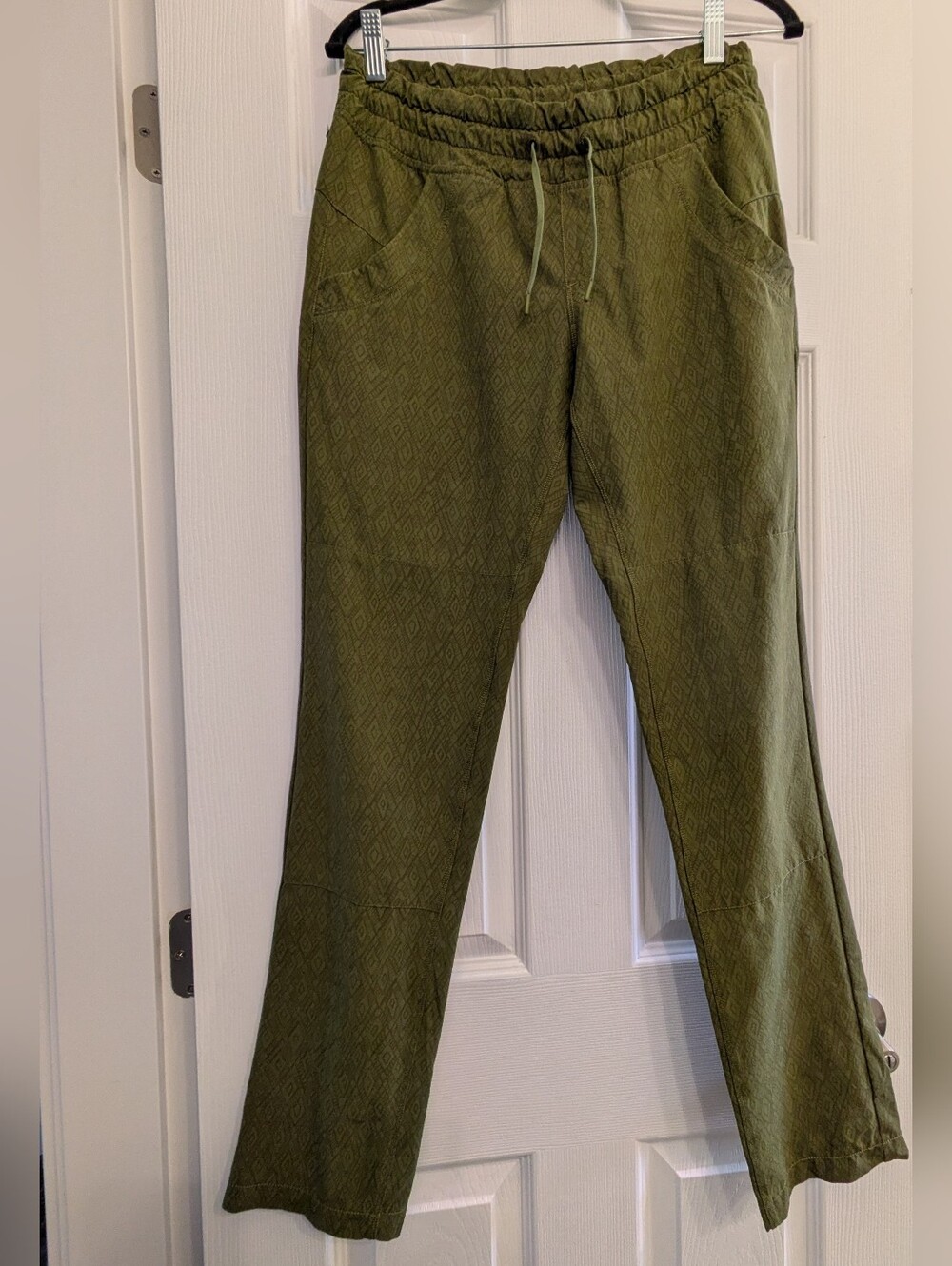 Women's MEC Amanita Olive Green Leg Pants